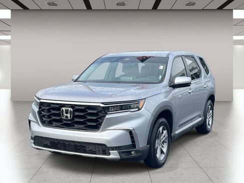 Used 2025 Honda Pilot EX-L image 8