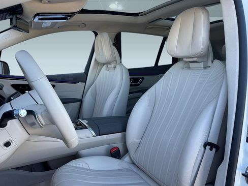 Used 2023 Mercedes-Benz EQS 580 4MATIC SUV image 25