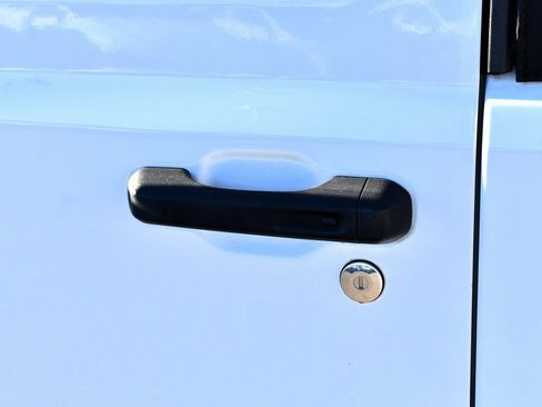 Used 2021 Jeep Wrangler Sport S image 13