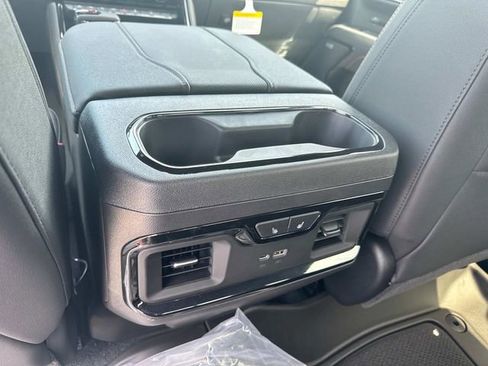 New 2026 GMC Sierra 1500 AT4 w/ AT4 Premium Package AWD/4WD image 16