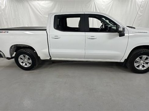 Used 2019 Chevrolet Silverado 1500 LT image 2