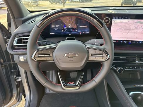 New 2026 Chevrolet Traverse RS FWD image 46