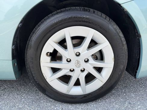 Used 2014 Toyota Prius V Three FWD image 25