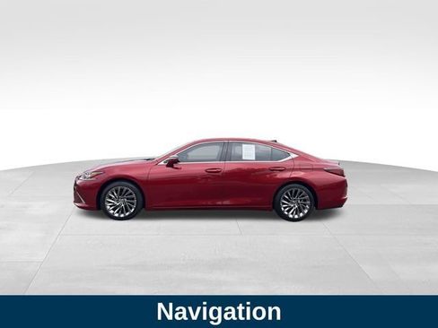 Used 2024 Lexus ES 350 w/ Luxury Package FWD image 2