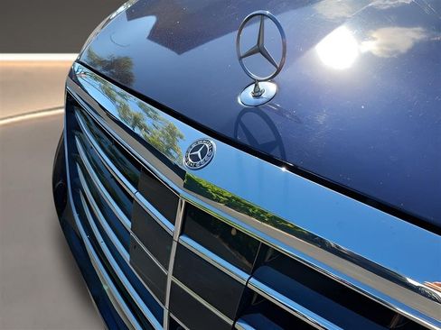 Used 2015 Mercedes-Benz S 550 Sedan w/ Premium 1 Package image 29