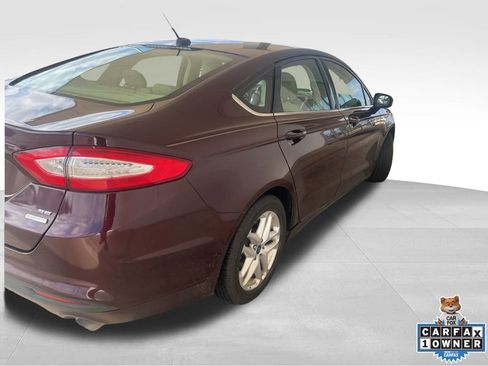 Used 2013 Ford Fusion SE image 4