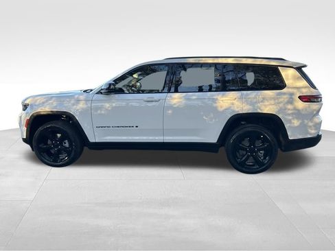 New 2025 Jeep Grand Cherokee L Limited w/ Luxury Tech Group II image 3