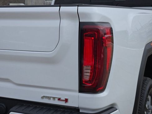 Used 2023 GMC Sierra 3500 AT4 w/ AT4 Preferred Package AWD/4WD image 12