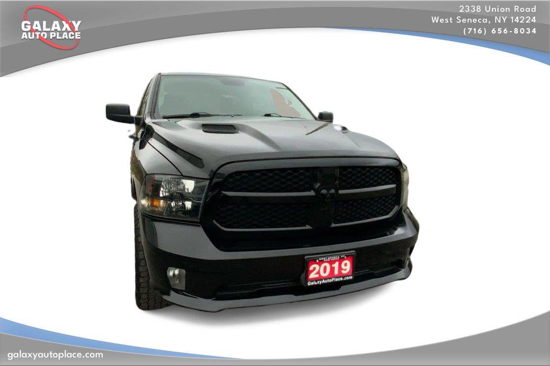 Used 2019 RAM 1500 Express w/ Wheel & Sound Group AWD/4WD image 3