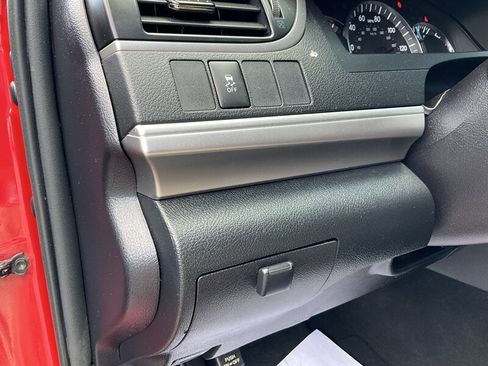 Used 2014 Toyota Camry SE FWD image 28