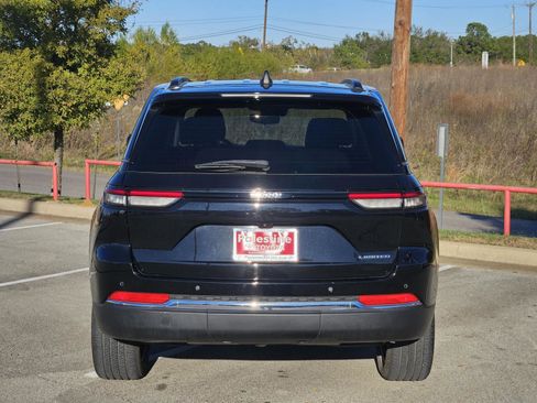 Used 2022 Jeep Grand Cherokee Limited image 5
