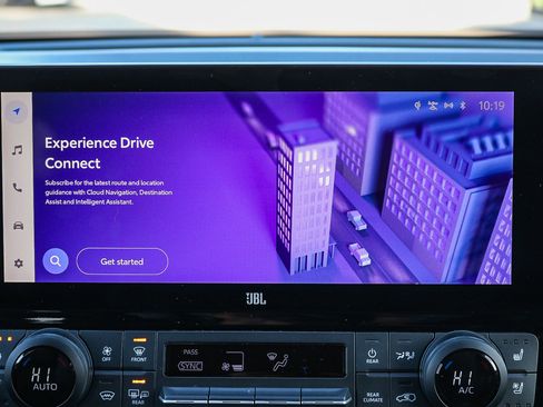 Used 2024 Toyota Grand Highlander AWD Hybrid image 14