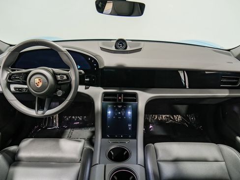 Used 2022 Porsche Taycan 4S image 13