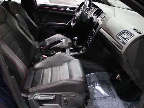 Used 2016 Volkswagen GTI SE FWD image 20