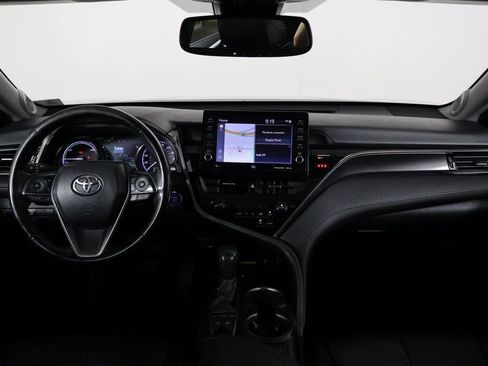 Used 2022 Toyota Camry XSE w/ Navigation Upgrade Package FWD image 8