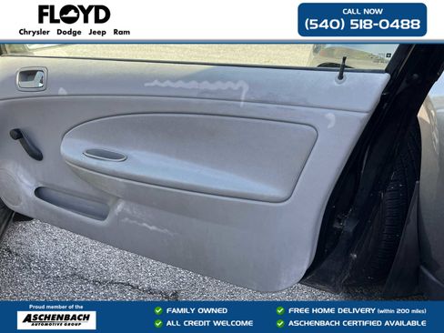 Used 2005 Chevrolet Cobalt Coupe image 18