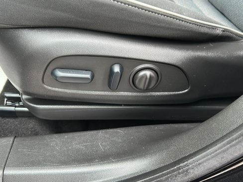 Certified 2023 Chevrolet TrailBlazer LT w/ Convenience Package image 22