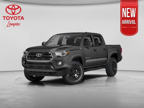 Used 2017 Toyota Tacoma SR5 w/ Tow Package image 1