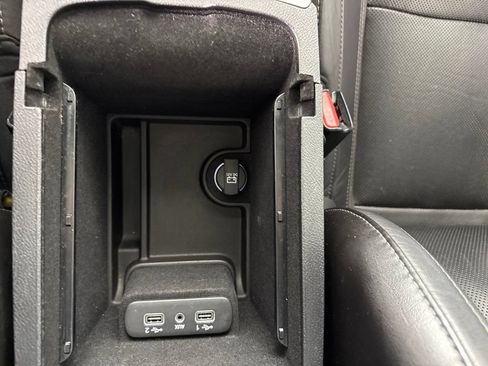 Used 2021 Dodge Charger SXT w/ Leather Interior Group RWD image 24