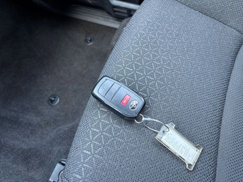 Used 2025 Toyota 4Runner SR5 RWD image 21