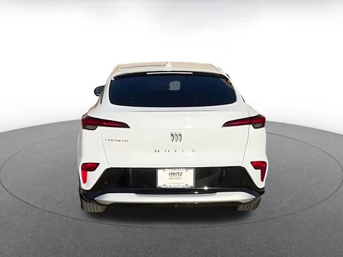 Used 2025 Buick Envista Sport Touring image 11