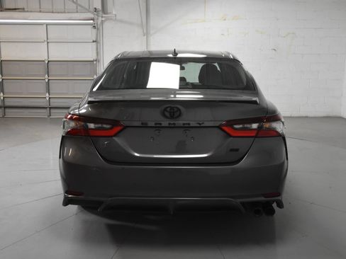 Used 2023 Toyota Camry SE FWD image 10