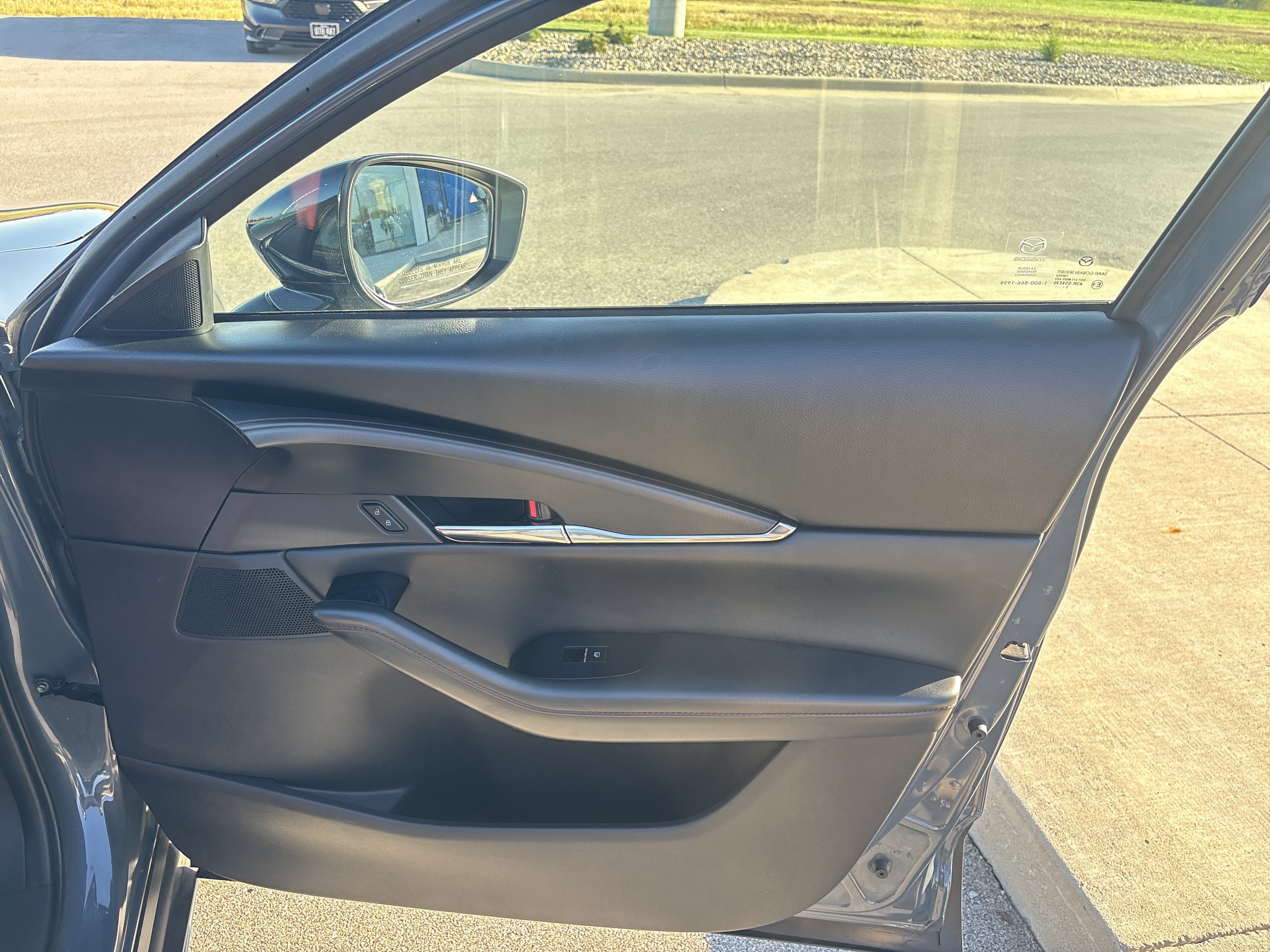Used 2024 MAZDA CX-30 AWD 2.5 S w/ Preferred Package image 32