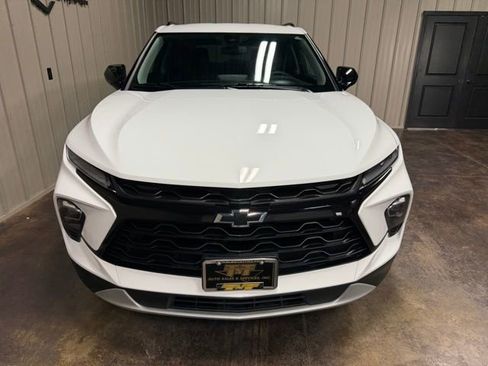 Used 2023 Chevrolet Blazer LT w/ Midnight/Sport Edition image 2