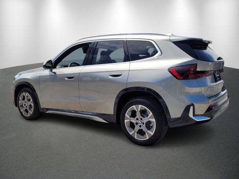 Used 2025 BMW X1 xDrive28i w/ Technology Package image 5