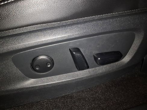 Certified 2024 Nissan Pathfinder SL image 10