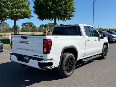 Used 2025 GMC Sierra 1500 Elevation w/ Preferred Package AWD/4WD image 4