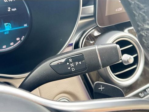 Used 2021 Mercedes-Benz GLC 300 GLC 300 w/ Premium Package image 16