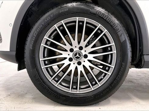 Used 2026 Mercedes-Benz GLC 300 image 10