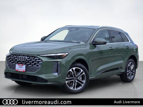 New 2026 Audi Q5 Premium AWD/4WD image 1