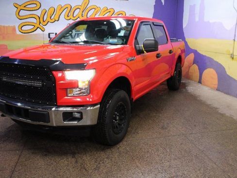 Used 2017 Ford F150 XLT image 4