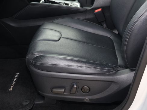 Used 2019 Hyundai Santa Fe Limited image 15