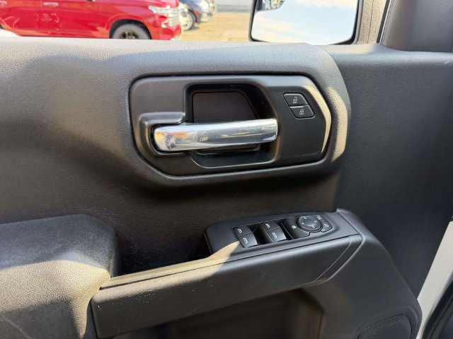 Certified 2022 Chevrolet Silverado 1500 Custom AWD/4WD image 32