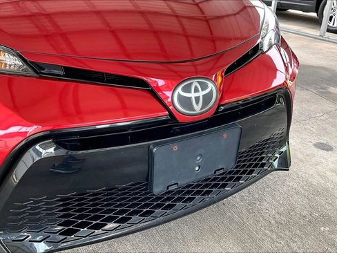 Used 2019 Toyota Corolla SE FWD image 30