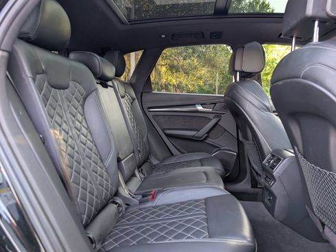 Used 2018 Audi SQ5 Premium Plus w/ S Sport Package AWD/4WD image 19