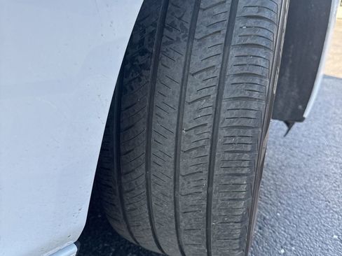 Used 2024 Chevrolet Malibu LT image 21