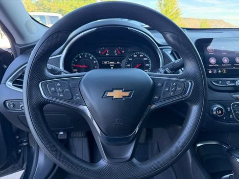 Used 2020 Chevrolet Malibu LT FWD image 32