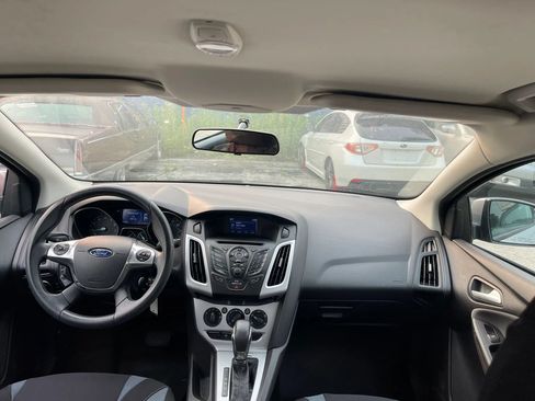 Used 2014 Ford Focus SE FWD image 11