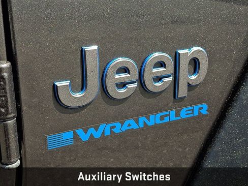 Used 2023 Jeep Wrangler Unlimited w/ Cold Weather Group AWD/4WD image 34