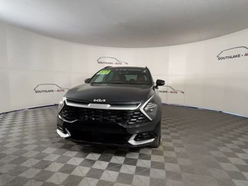 Certified 2024 Kia Sportage SX image 3