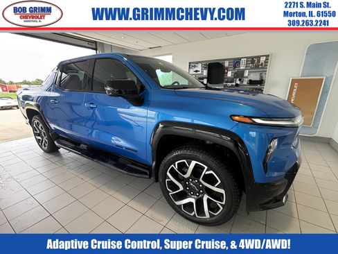 Used 2025 Chevrolet Silverado EV RST AWD/4WD image 1