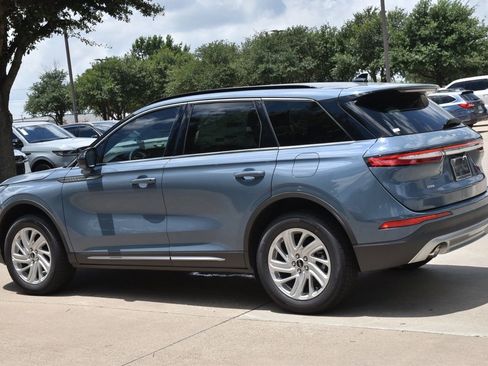 New 2026 Lincoln Corsair Premiere FWD image 10