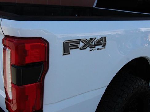 Used 2025 Ford F250 XLT w/ Black Appearance Package AWD/4WD image 47