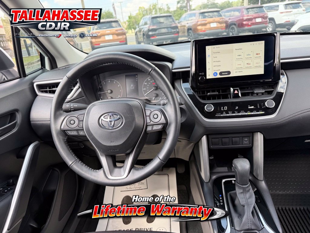 Used 2024 Toyota Corolla Cross LE FWD image 37