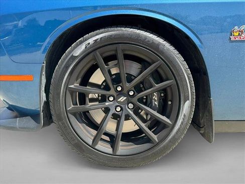 Used 2022 Dodge Challenger R/T Scat Pack w/ Dynamics Package RWD image 23
