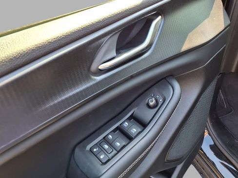 New 2025 Jeep Grand Cherokee L Altitude AWD/4WD image 19